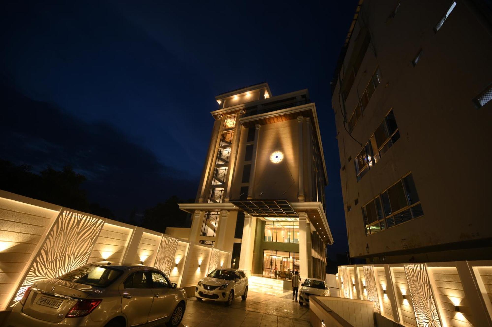 The Mudra Hotel Varanasi Dış mekan fotoğraf